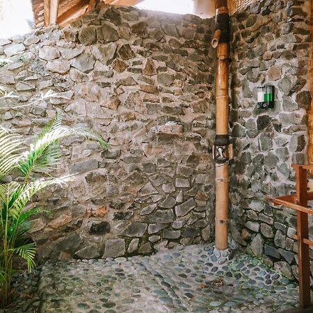 Baha Baha Villas West Sumbawa Yoyos - Free Yoga Class, Gym Daily Included For Guest - Fast Wifi Starlink Sekongkang Eksteriør billede