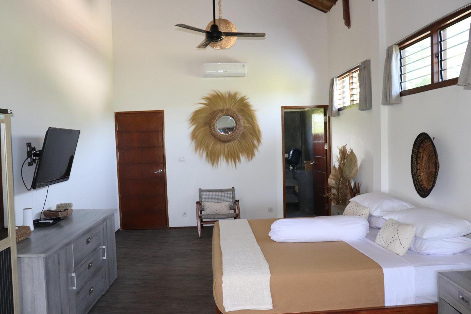 Baha Baha Villas West Sumbawa Yoyos - Free Yoga Class, Gym Daily Included For Guest - Fast Wifi Starlink Sekongkang Eksteriør billede